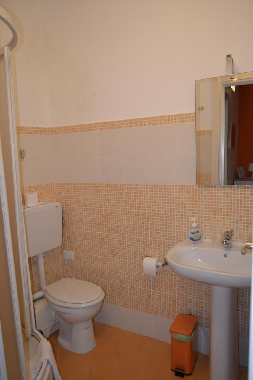 B&B A Casa Di Ale Palermo Eksteriør billede